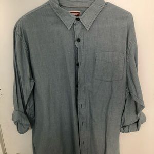 Wrangler causal button down shirt